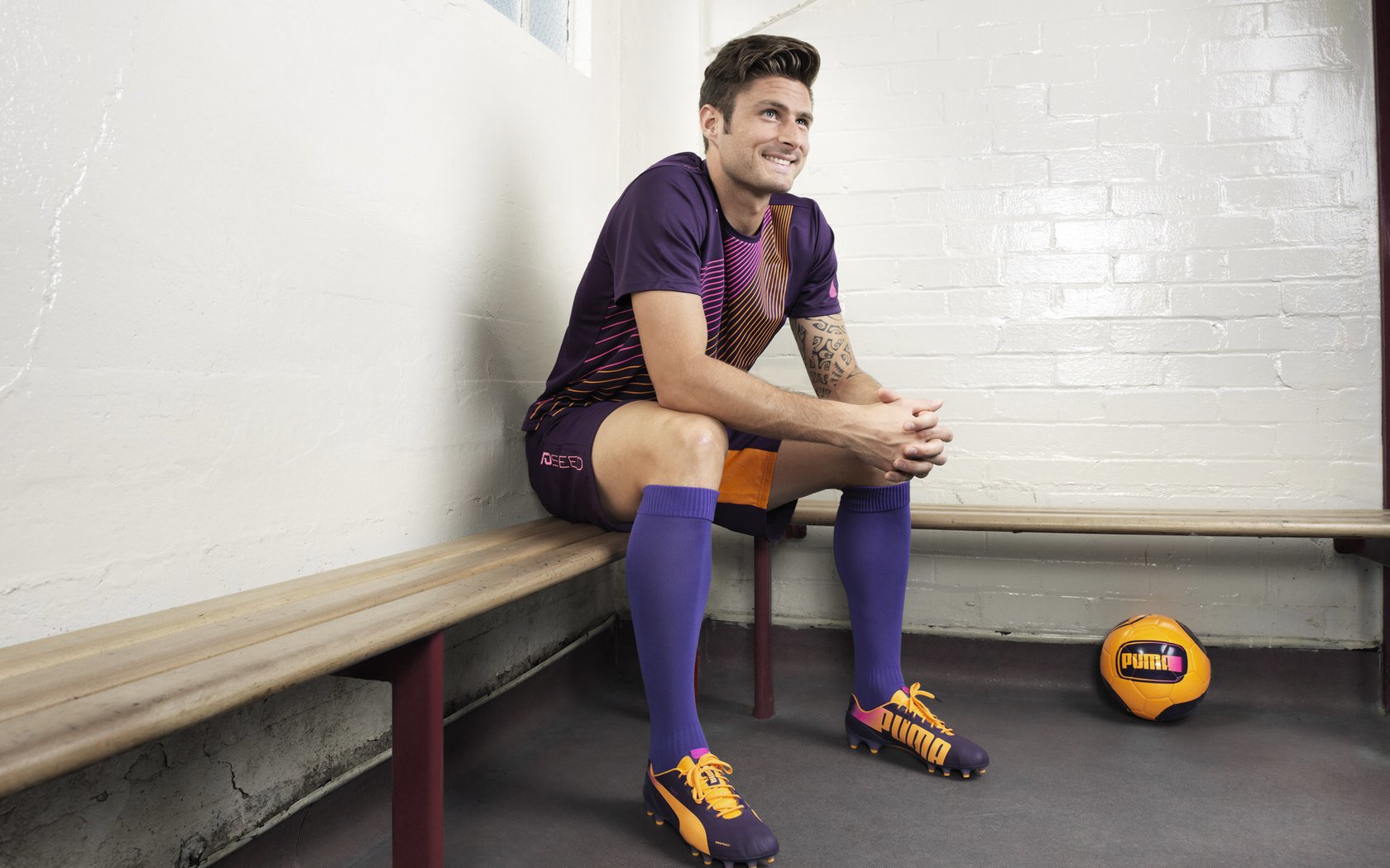 Aliou Drame在2024年巴黎残奥会反曲弓男子复合项目中参赛,东京奥运反曲弓比赛